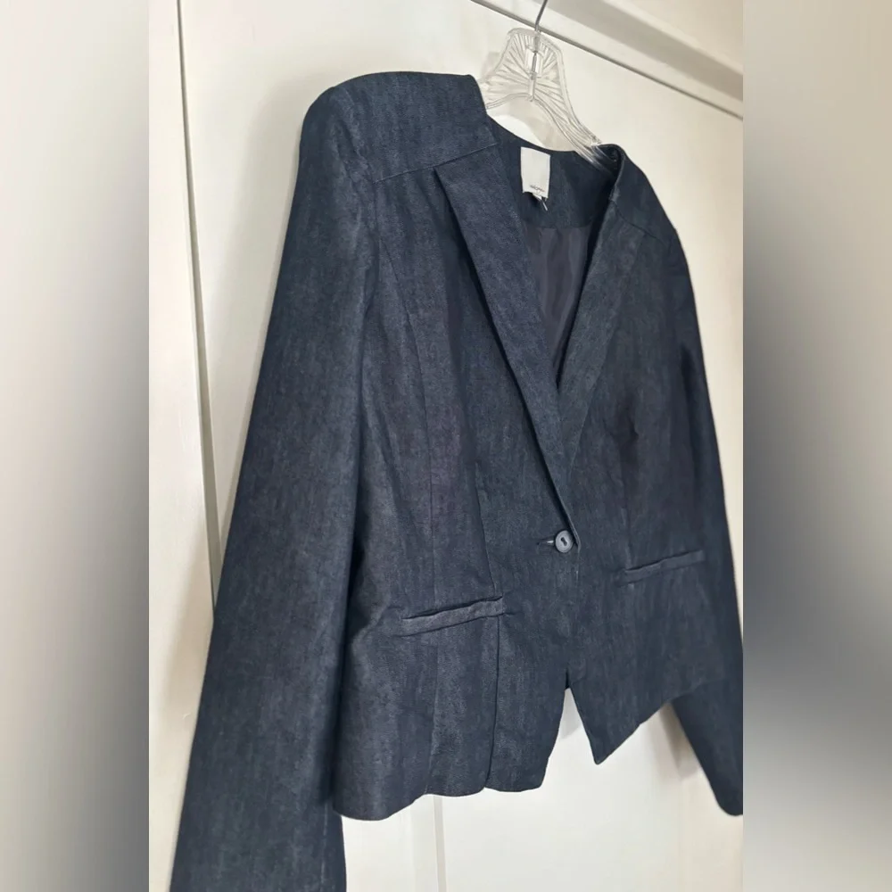 Classic dark blue denim Blazer - Picture 2 of 5